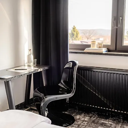 Golden Lion House Hotel