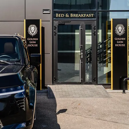 Golden Lion House Hotel