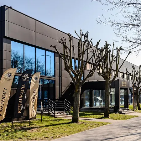 Golden Lion House Hotel *