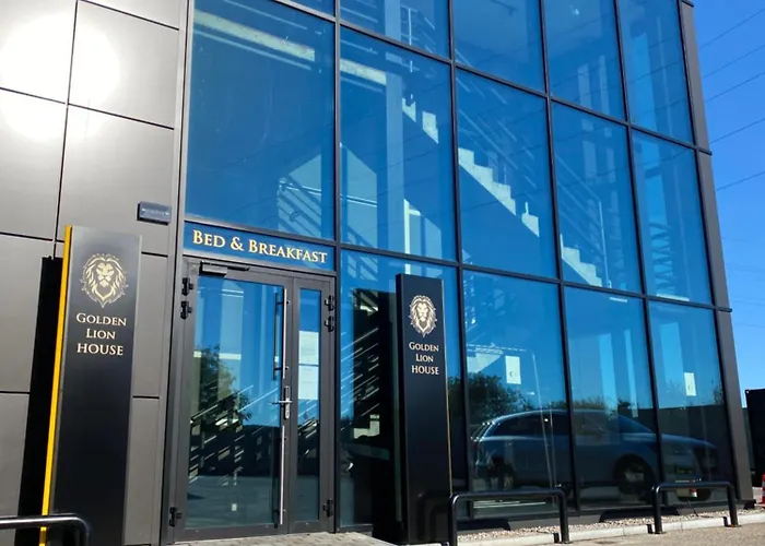 Golden Lion House Szálloda