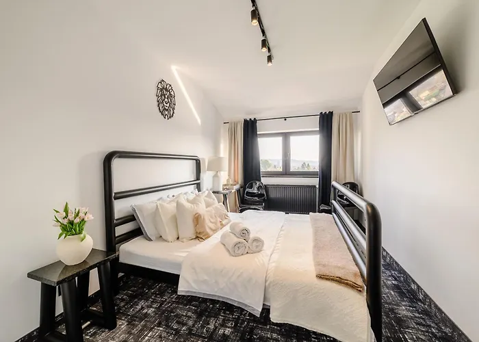 Golden Lion House Szálloda *