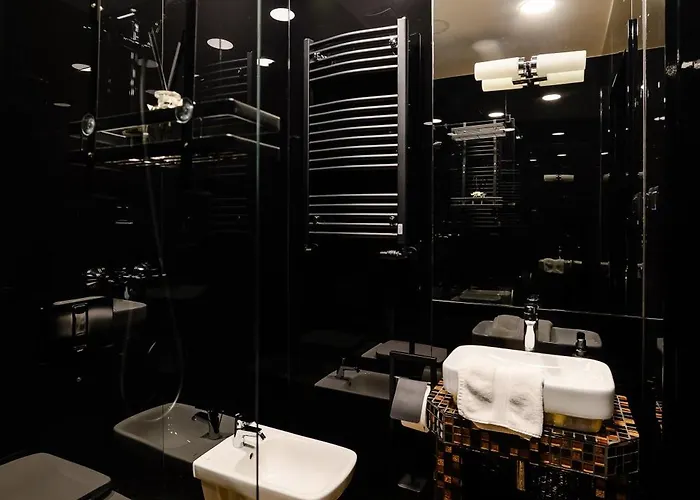 Szálloda Golden Lion House Rumia