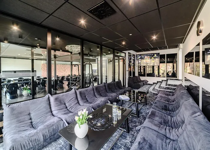 Golden Lion House Szálloda Rumia