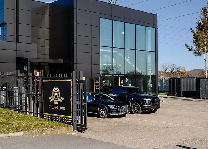 Golden Lion House Szálloda