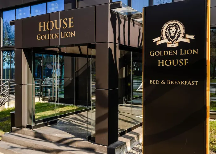 Szálloda Golden Lion House Rumia