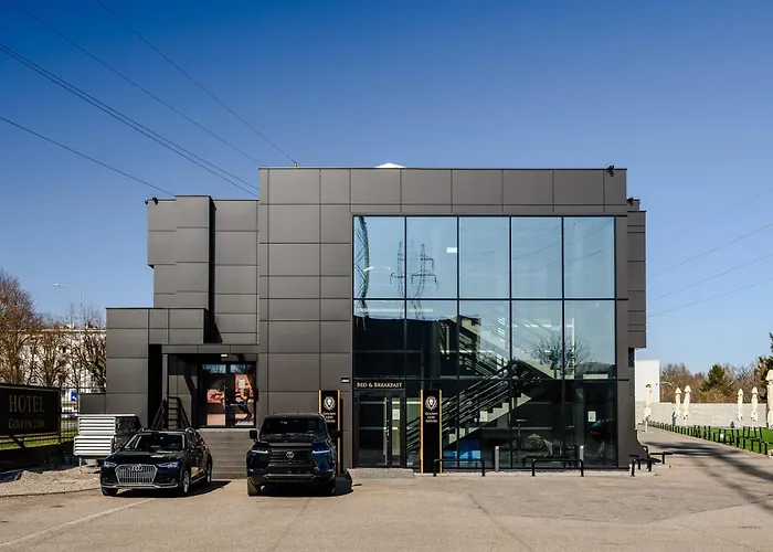 Golden Lion House Rumia